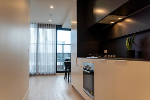 Modern 1 Bedroom Apartment South Yarra - Accommodation Mount Tamborine 3