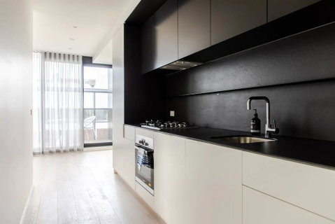 Modern 1 Bedroom Apartment South Yarra - Accommodation Mount Tamborine 2