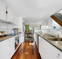 Modern Brisbane City Penthouse - Accommodation Mount Tamborine
