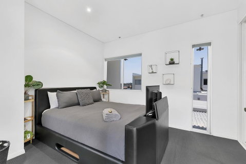 Modern Brisbane City Penthouse - Accommodation Mount Tamborine 1