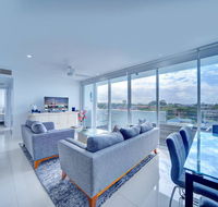 Modern Contemporary Southport Apartment - Accommodation Mount Tamborine