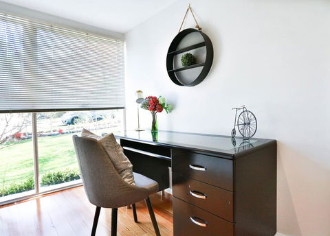 Mont Albert 2 Bedrooms Morden House - Accommodation Mount Tamborine 1