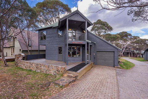 Montane - Accommodation Mount Tamborine 0