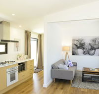 Myrtle Tree Lodge - Trunks - Accommodation Mount Tamborine