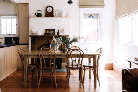 Ned Kellys Marlo Cottage - In The Best Beechworth Location - Accommodation Mount Tamborine 3