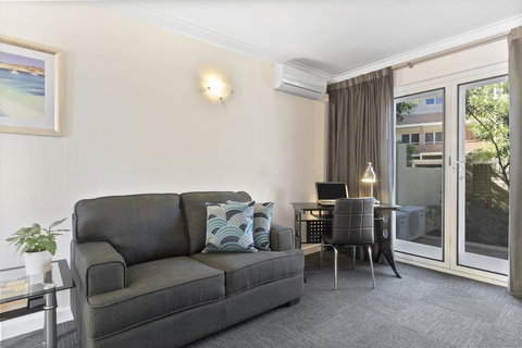 The Peninsula Riverside Serviced Apartments - Accommodation Mount Tamborine 1