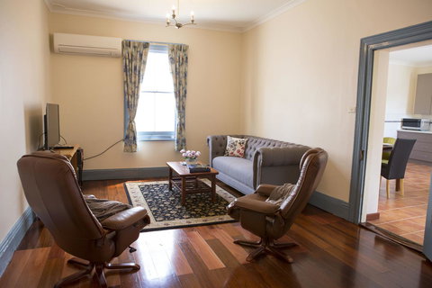 Spencer Cottage - Accommodation Mount Tamborine 19