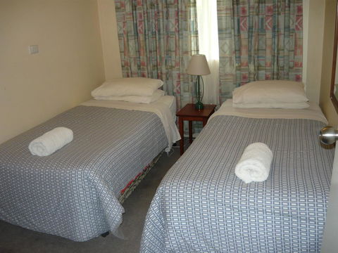 Albany Apartments - Accommodation Mount Tamborine 13