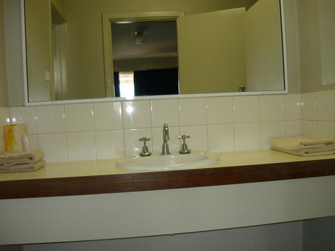 Albany Apartments - Accommodation Mount Tamborine 14