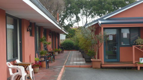 Albany Apartments - Accommodation Mount Tamborine 4