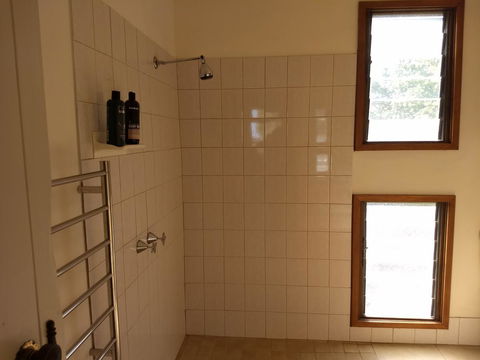 Hotham Ridge Estate - Accommodation Mount Tamborine 1