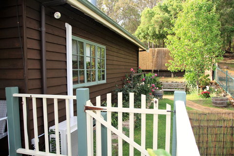 Riverglen Chalets - Accommodation Mount Tamborine 17
