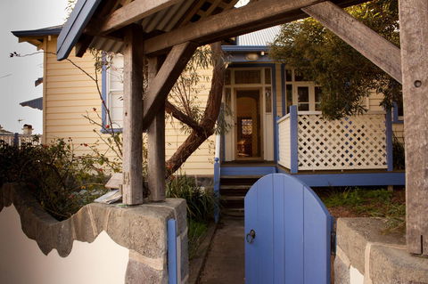 Lotti's House - Accommodation Mount Tamborine 1