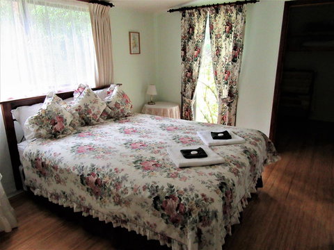 Treenbrook Cottages - Accommodation Mount Tamborine 18