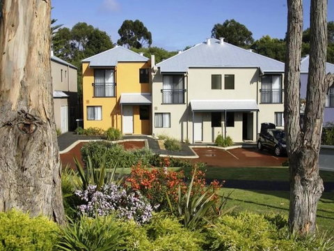 Leeuwin Apartments - Accommodation Mount Tamborine 5