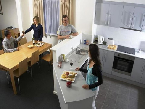 Leeuwin Apartments - Accommodation Mount Tamborine 9