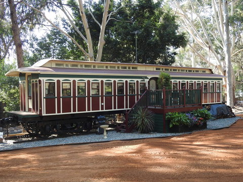 Quiet Escapes Cottages - Accommodation Mount Tamborine 1