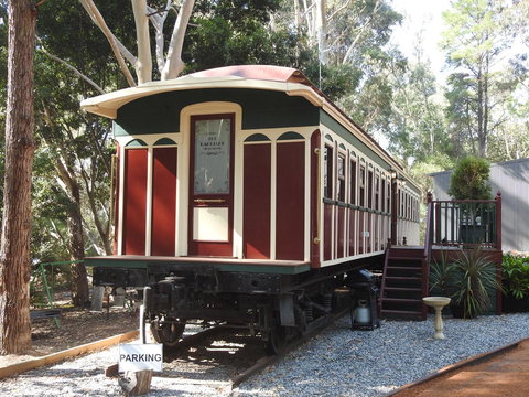 Quiet Escapes Cottages - Accommodation Mount Tamborine 2