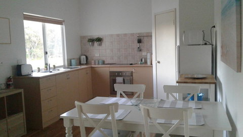 Abbivale Farm Cottage - Accommodation Mount Tamborine 4