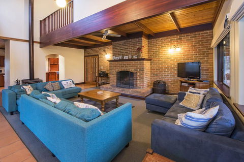 A Hidden Bush Delight - Accommodation Mount Tamborine 17