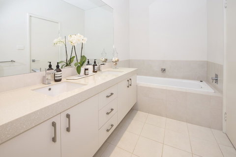 Calm Waters - Accommodation Mount Tamborine 16