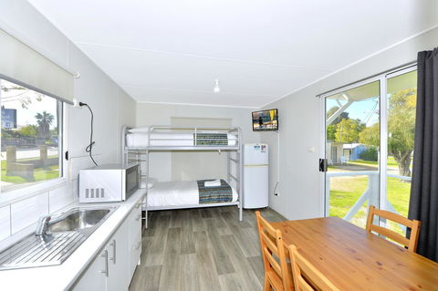 Mandurah Coastal Holiday Park - Accommodation Mount Tamborine 17