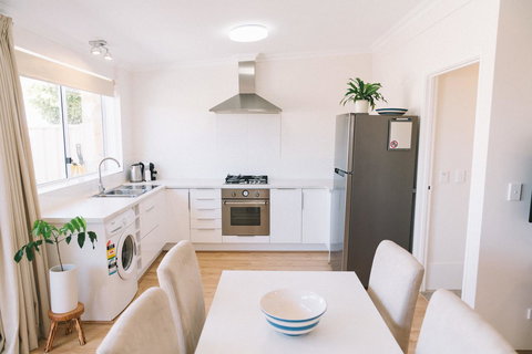 Sun Studio - Accommodation Mount Tamborine 21