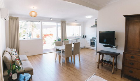 Sun Studio - Accommodation Mount Tamborine 7