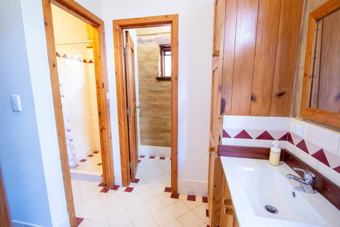 Denmark Forest Retreat - Accommodation Mount Tamborine 18