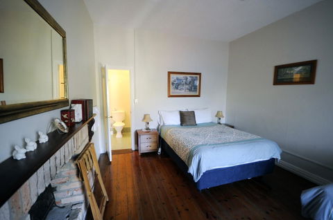 My Place Colonial Accommodation - Accommodation Mount Tamborine 35