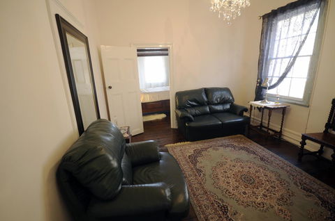 My Place Colonial Accommodation - Accommodation Mount Tamborine 24
