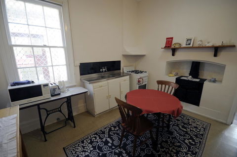 My Place Colonial Accommodation - Accommodation Mount Tamborine 15