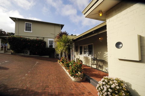 My Place Colonial Accommodation - Accommodation Mount Tamborine 1
