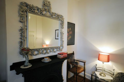 My Place Colonial Accommodation - Accommodation Mount Tamborine 32