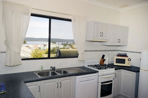 My Place Colonial Accommodation - Accommodation Mount Tamborine 7