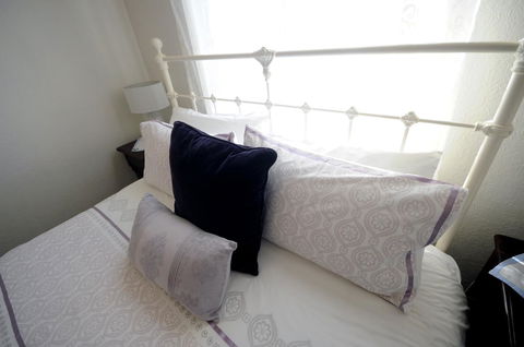 My Place Colonial Accommodation - Accommodation Mount Tamborine 29