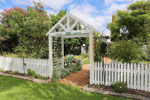 Jacaranda Guest House - Accommodation Mount Tamborine 2