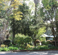 Two sisters Chalets - Accommodation Mount Tamborine