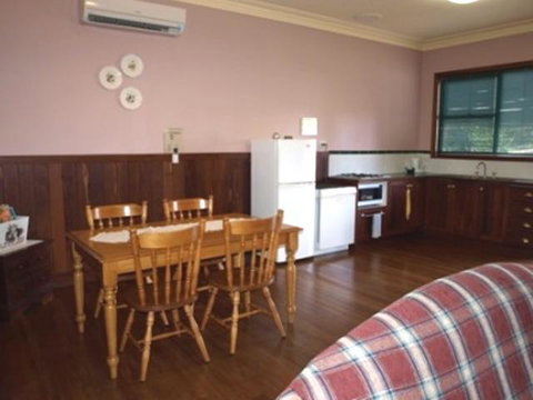 Pemberton Old Picture Theatre Holiday Apartments - Accommodation Mount Tamborine 34
