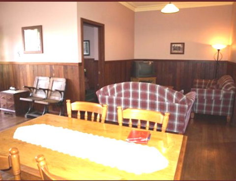 Pemberton Old Picture Theatre Holiday Apartments - Accommodation Mount Tamborine 35