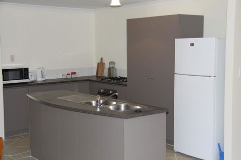 Byford House On The Scarp - Accommodation Mount Tamborine 2