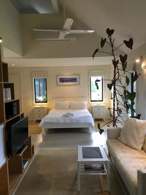 DESIGNER'S STUDIO - Accommodation Mount Tamborine 0
