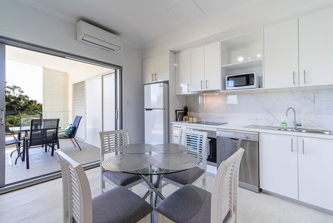 New Apartment On Great Location Opposite Garden City : 02 - Accommodation Mount Tamborine 0