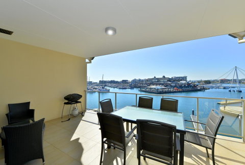 Dolphin Quay Apartments - Accommodation Mount Tamborine 4