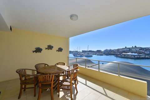 Dolphin Quay Apartments - Accommodation Mount Tamborine 14