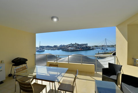Dolphin Quay Apartments - Accommodation Mount Tamborine 8