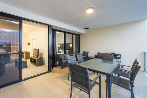 Dolphin Quay Apartments - Accommodation Mount Tamborine 37