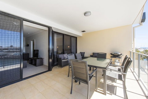 Dolphin Quay Apartments - Accommodation Mount Tamborine 27