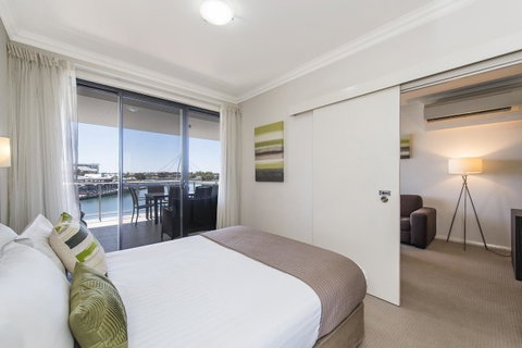 Dolphin Quay Apartments - Accommodation Mount Tamborine 28