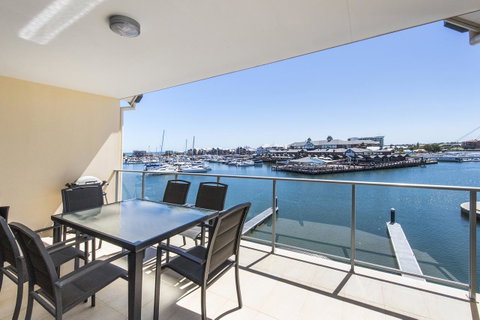 Dolphin Quay Apartments - Accommodation Mount Tamborine 36